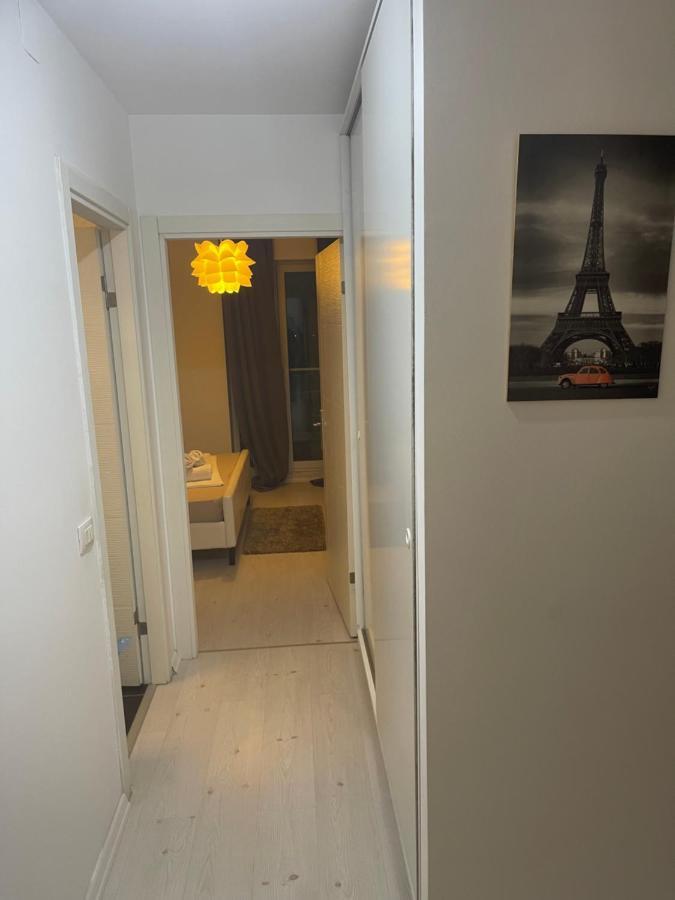 Tranzzit Airport Apartment II Otopeni Exterior photo