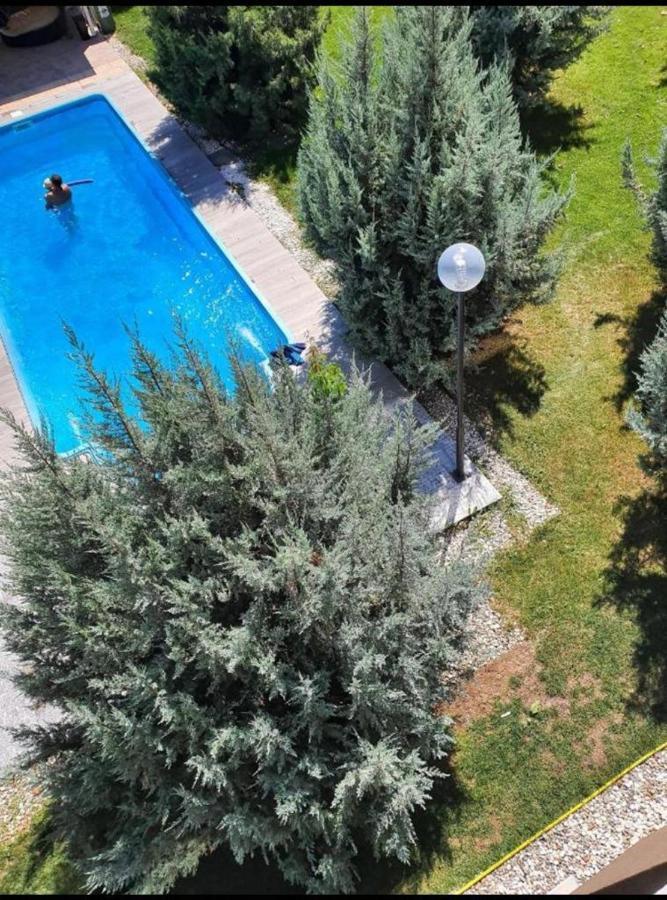 Tranzzit Airport Apartment II Otopeni Exterior photo